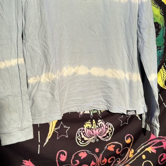 Zumiez Broken Promises - Women’s LSD Love Someone Different LS Teee size Small - Picture 3 of 5